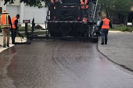 Best Asphalt Driveway Installation  in Wapakoneta, OH